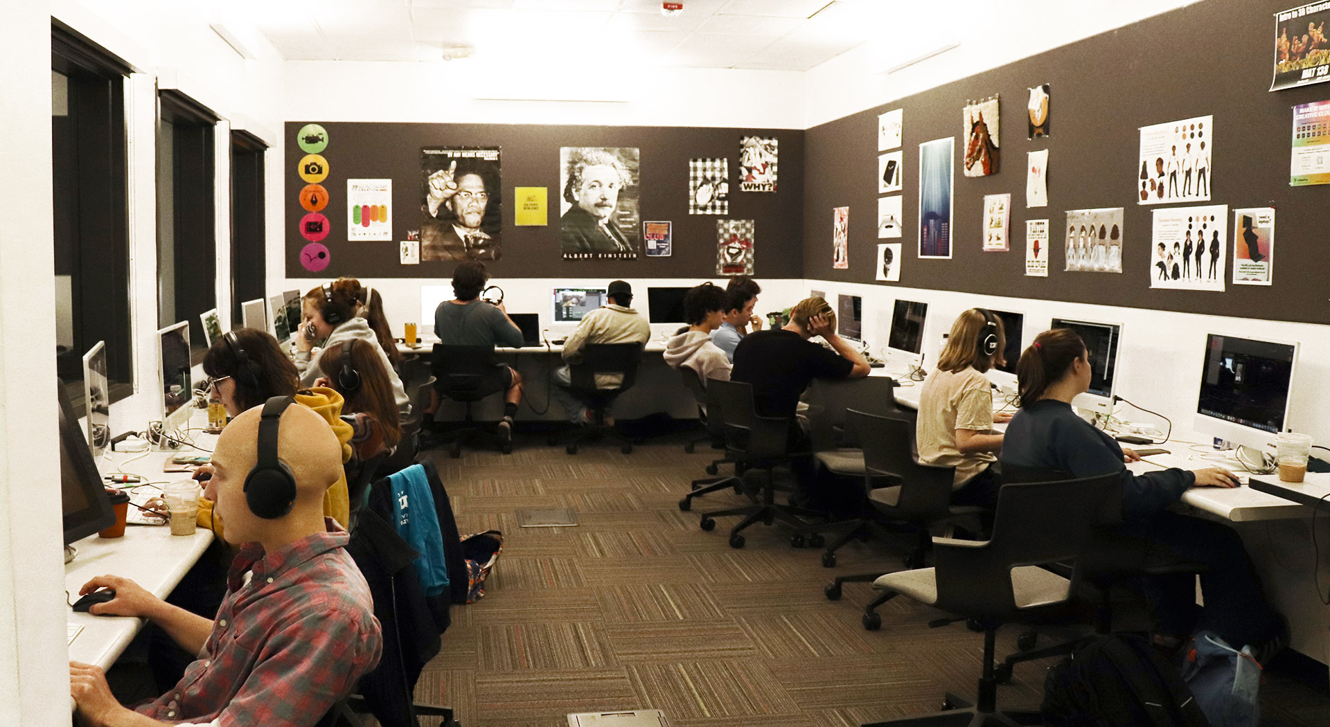 Students working in the DAC lab